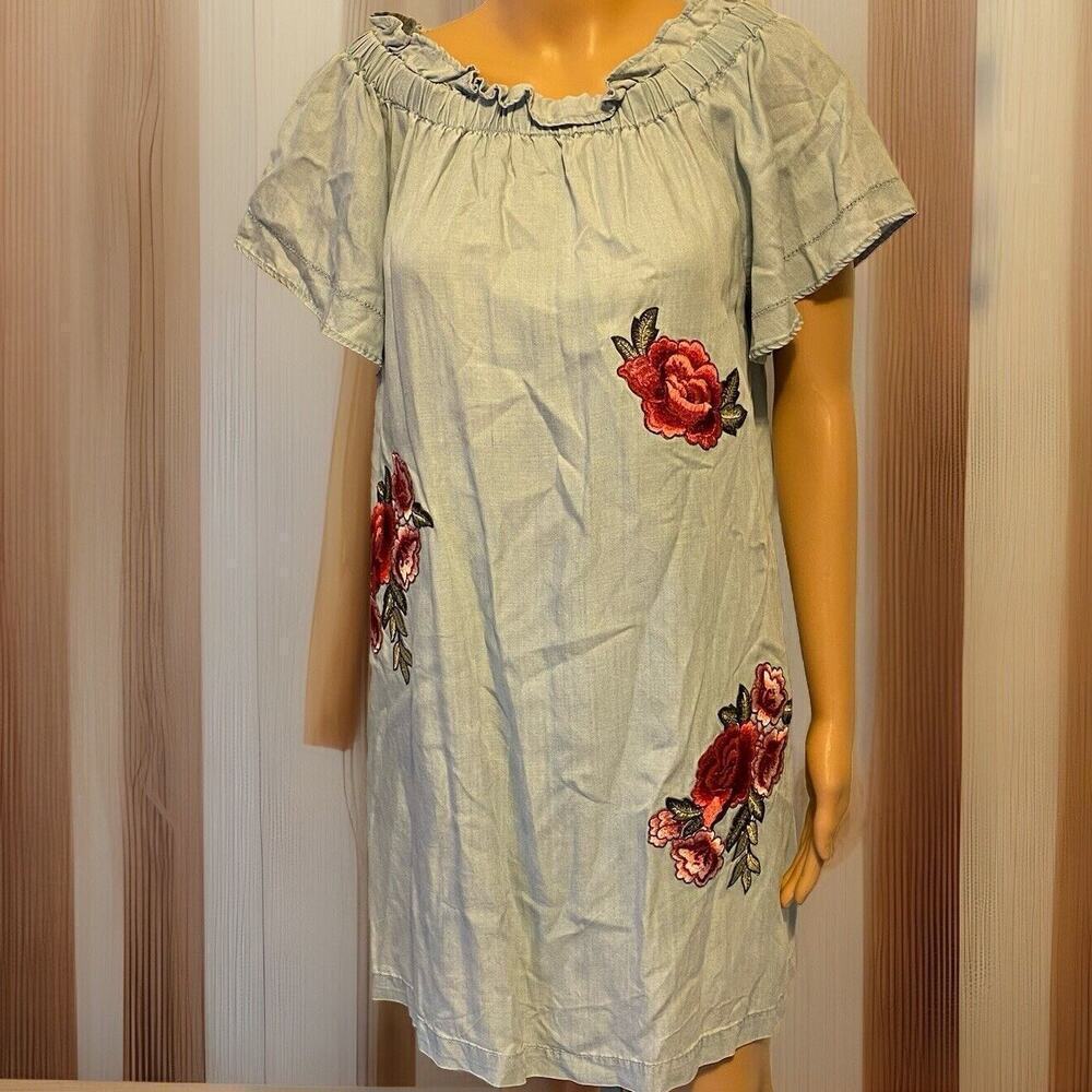 Embroidered Size M Floral Blue Chambray Mini Dress A New Approach Cottagecore